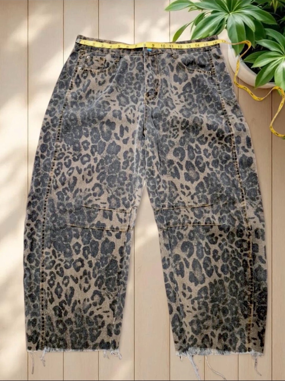 Leopard Barrel Jeans size 11